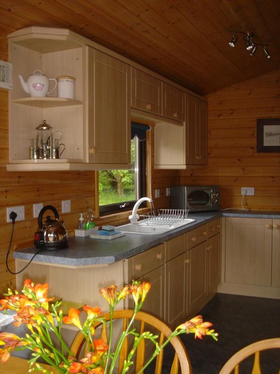 Loch Lomond Lodge Rowardennan Zimmer foto